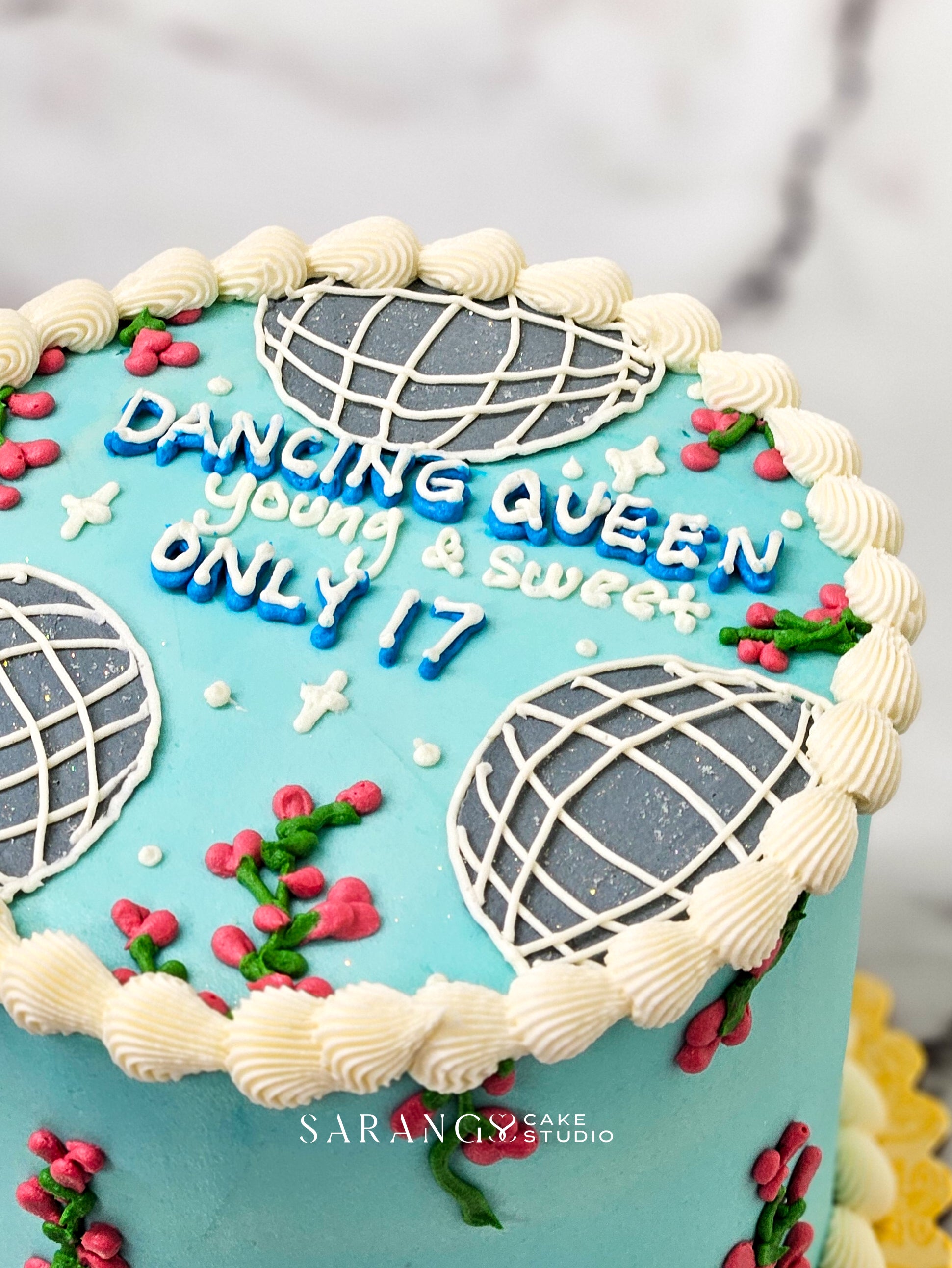 Dancing Queen Young and Sweet Cake